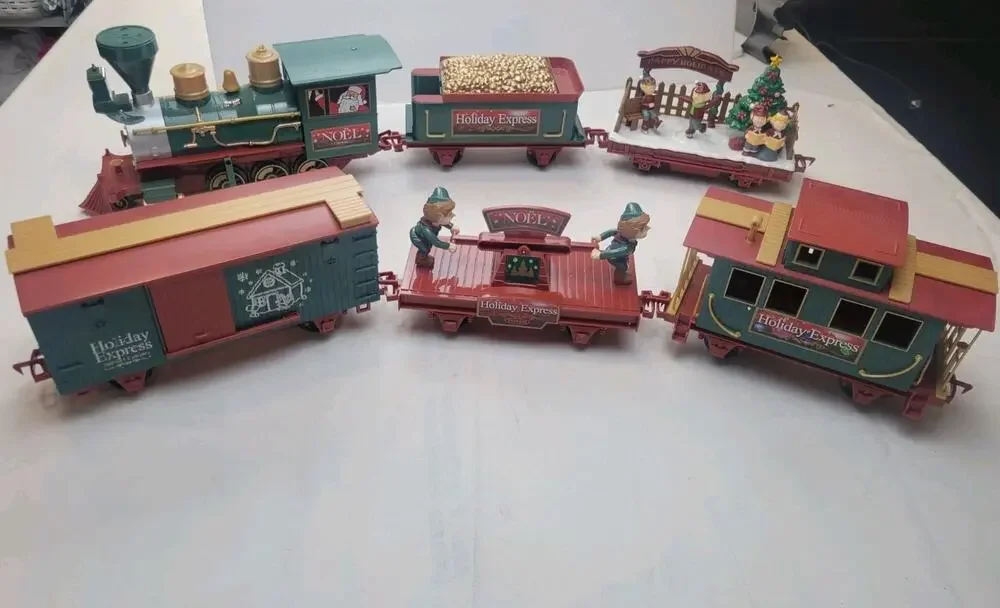 Scientific Toys 6 Train Cars Replacement Expansions Locomotive Caroling Caboose